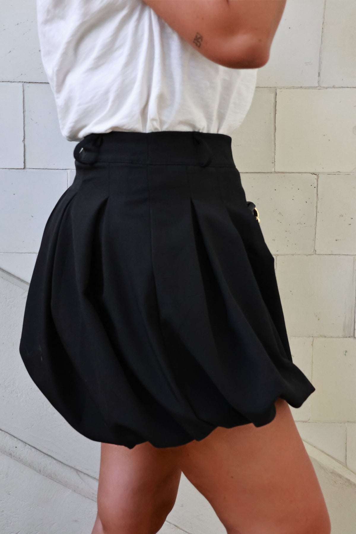 Balloon Short Black